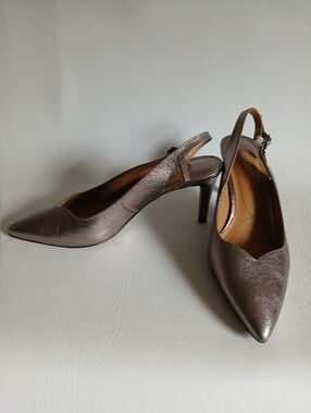 J.Renee Metallic Bronze Pointed-Toe Slingback Heels Sz7M Adjustable Strap